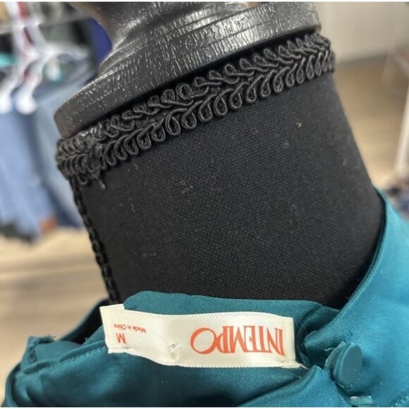 Intempo Teal Satin Keyhole Top Long sleeve Size Medium - Picture 3 of 3